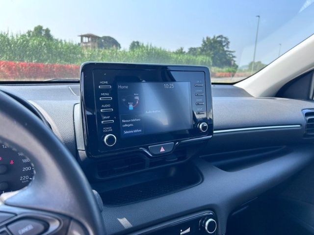 TOYOTA Yaris 1.5 Hybrid 5 porte Active