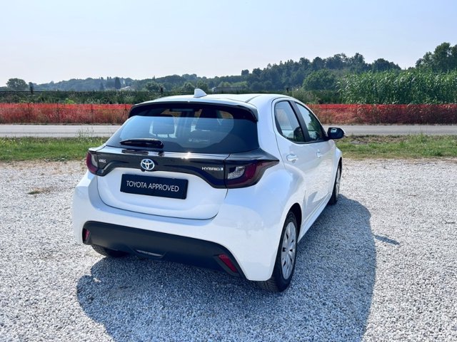 TOYOTA Yaris 1.5 Hybrid 5 porte Active