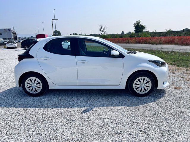 TOYOTA Yaris 1.5 Hybrid 5 porte Active