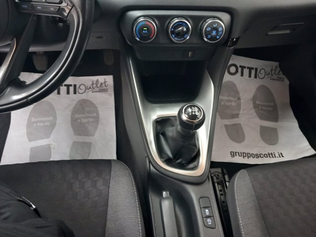 TOYOTA Yaris 1.0 trend