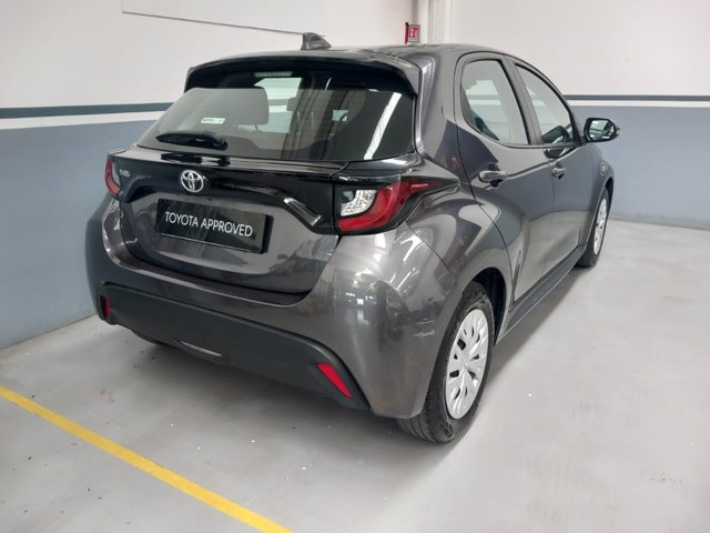 TOYOTA Yaris 1.0 trend