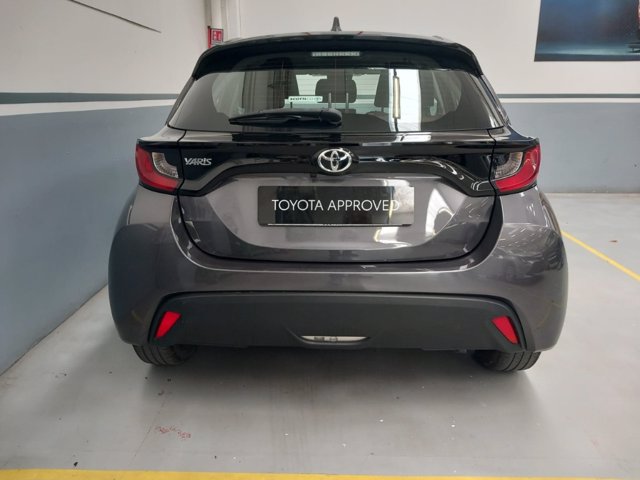 TOYOTA Yaris 1.0 trend