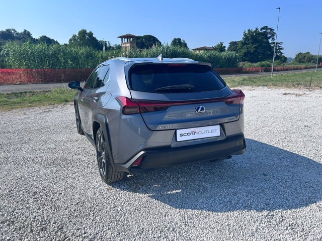 LEXUS UX Hybrid Luxury