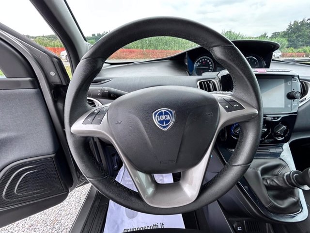 LANCIA Ypsilon 1.0 firefly hybrid gold s&s 70cv
