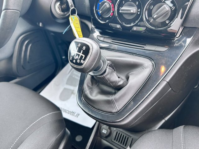 LANCIA Ypsilon 1.0 firefly hybrid gold s&s 70cv