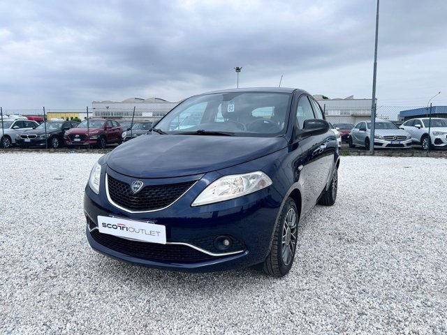 LANCIA Ypsilon 1.2 69 CV 5 porte Gold