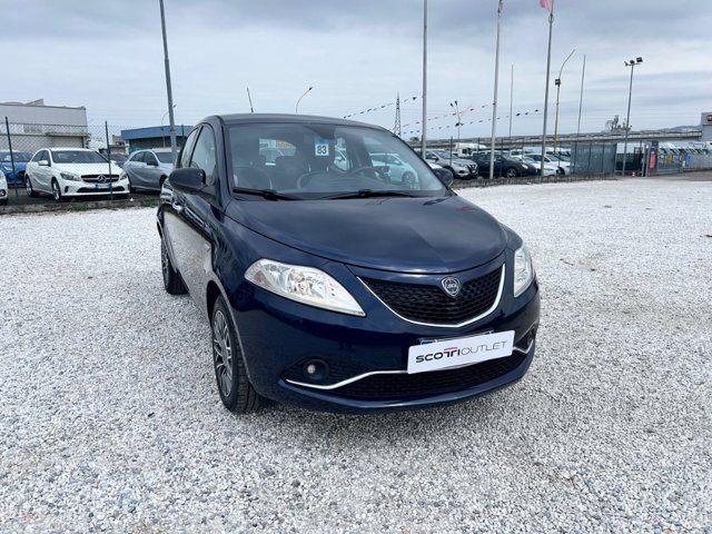 LANCIA Ypsilon 1.2 69 CV 5 porte Gold