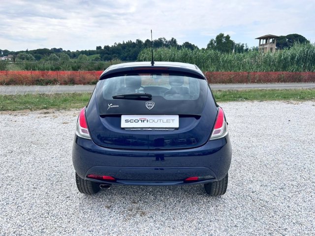 LANCIA Ypsilon 1.2 69 CV 5 porte Gold
