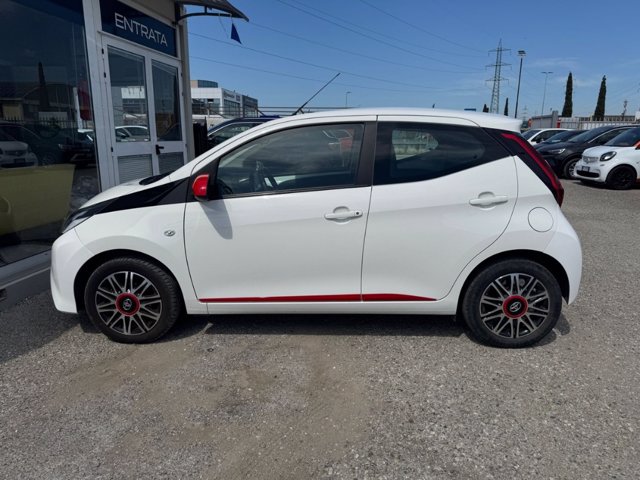 TOYOTA Aygo Connect 1.0 VVT-i 72 CV 5 porte x-play