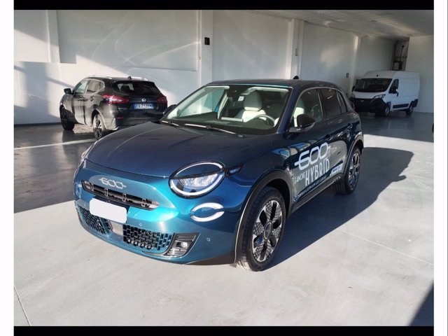 FIAT 600 Hybrid MHEV La Prima