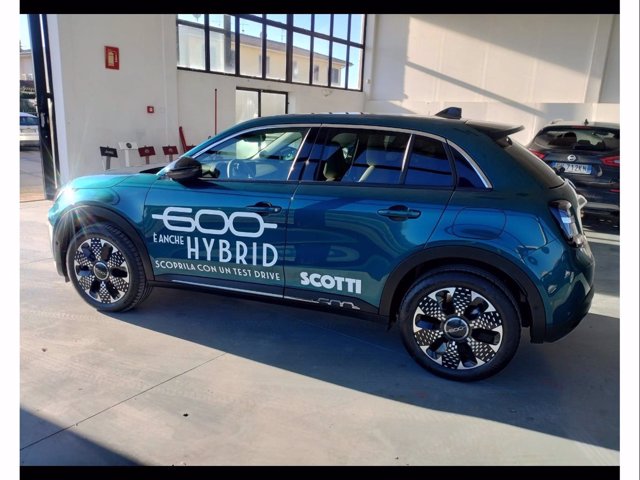 FIAT 600 Hybrid MHEV La Prima