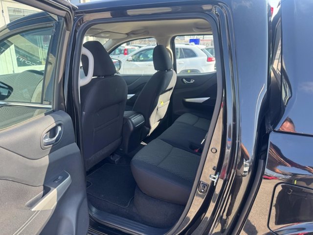 NISSAN Navara Double Cab 2.3 dCi 163cv Visia 4WD