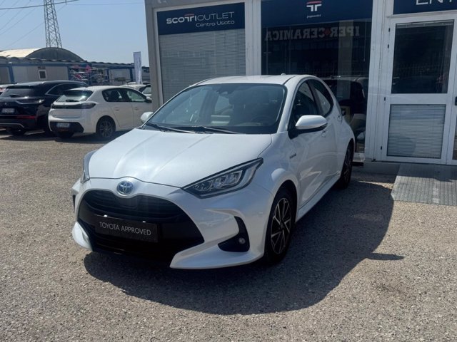 TOYOTA Yaris 1.5h trend