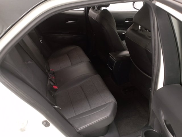 TOYOTA Corolla 1.8h style cvt