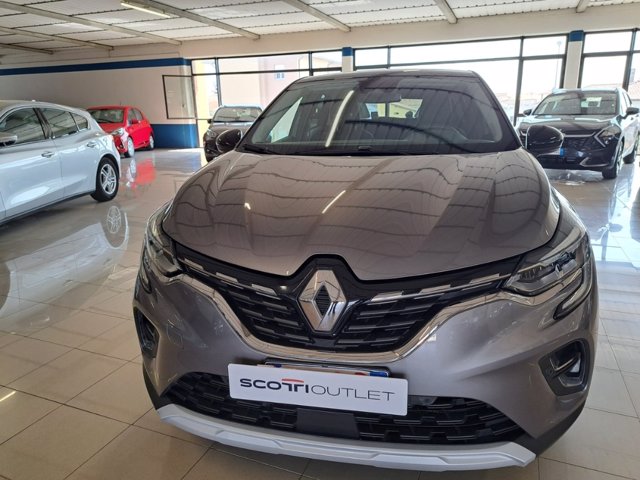 RENAULT Captur Hybrid E-Tech 145 CV Business