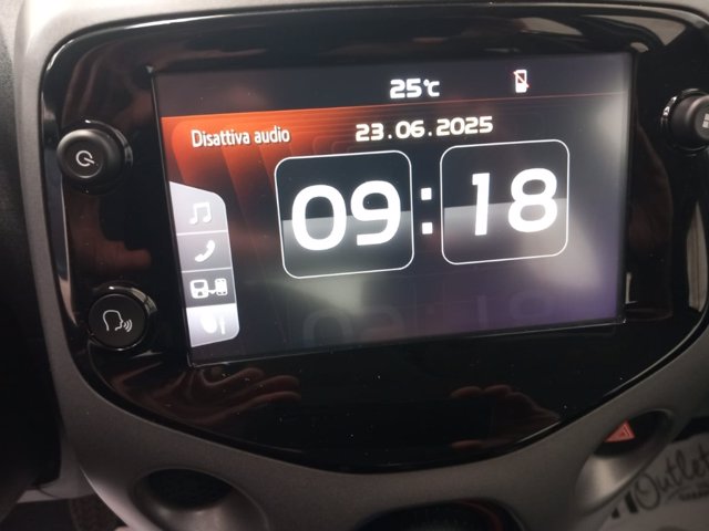 TOYOTA Aygo 5p 1.0 x-play m-mt 72cv