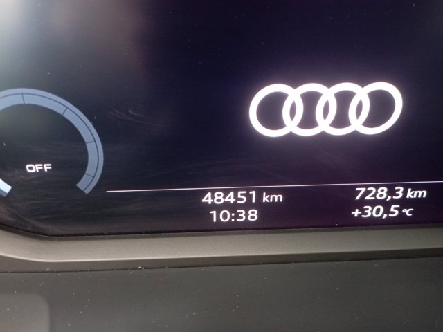 AUDI Q3 35 2.0 tdi business quattro s-tronic