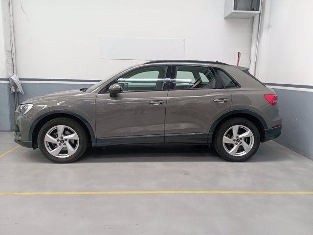 AUDI Q3 35 2.0 tdi business quattro s-tronic