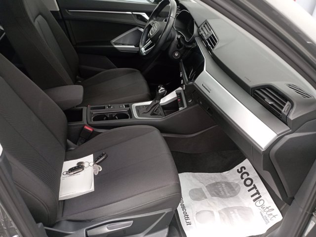 AUDI Q3 35 2.0 tdi business quattro s-tronic