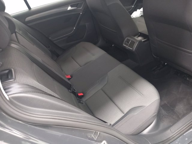 VOLKSWAGEN Golf 5p 1.6 tdi business 115cv dsg