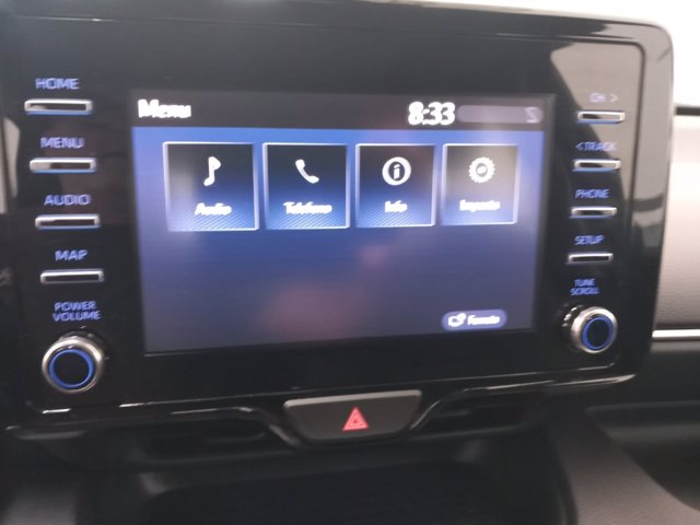 TOYOTA Yaris 1.5h active