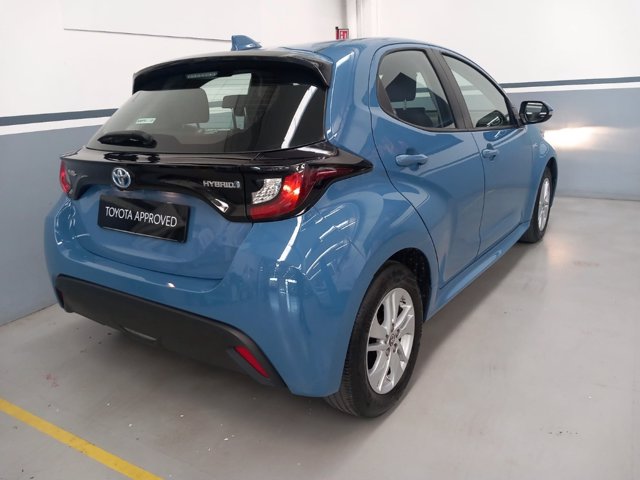 TOYOTA Yaris 1.5h active