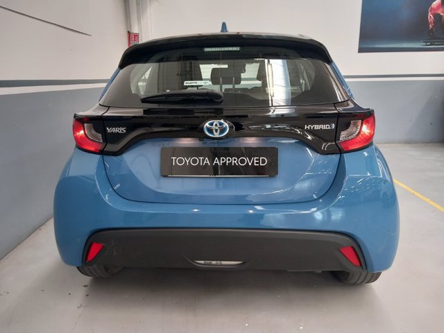 TOYOTA Yaris 1.5h active