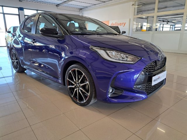 TOYOTA Yaris 1.5h 130 gr sport