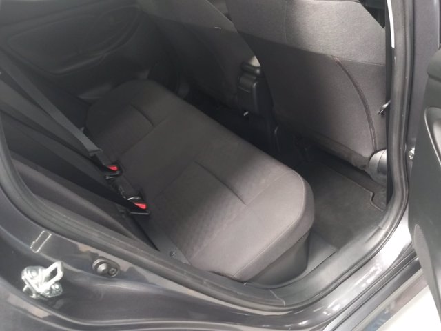 TOYOTA Yaris 1.5h trend