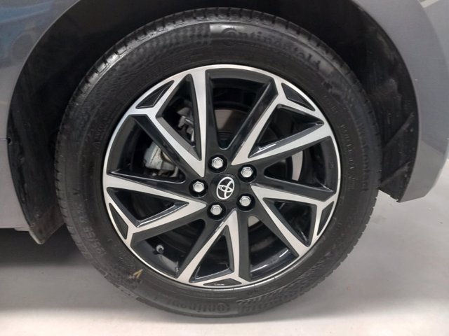 TOYOTA Yaris 1.5h trend