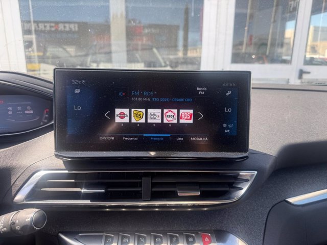 PEUGEOT 5008 BlueHDi 130 S&S EAT8 Allure