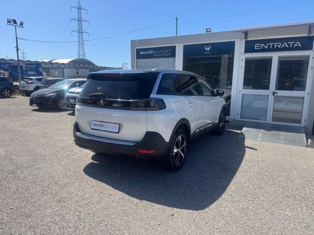 PEUGEOT 5008 BlueHDi 130 S&S EAT8 Allure