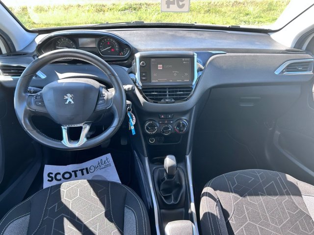 PEUGEOT 2008 1.2 puretech allure s&s 82cv my18