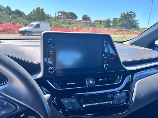 TOYOTA C-hr 1.8h active e-cvt