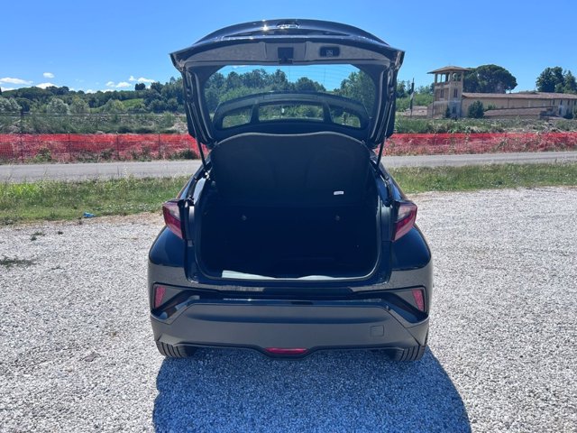 TOYOTA C-hr 1.8h active e-cvt