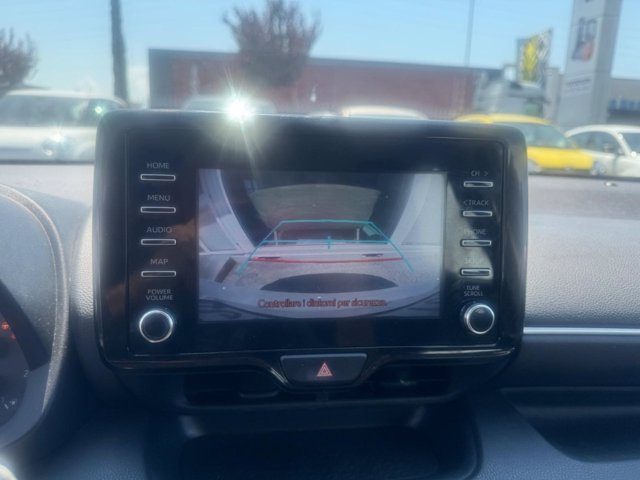TOYOTA Yaris 1.0 active