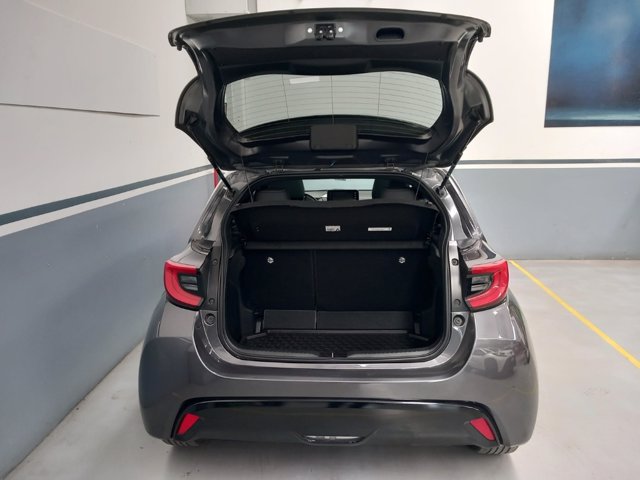 TOYOTA Yaris 1.5 Hybrid 5 porte Lounge