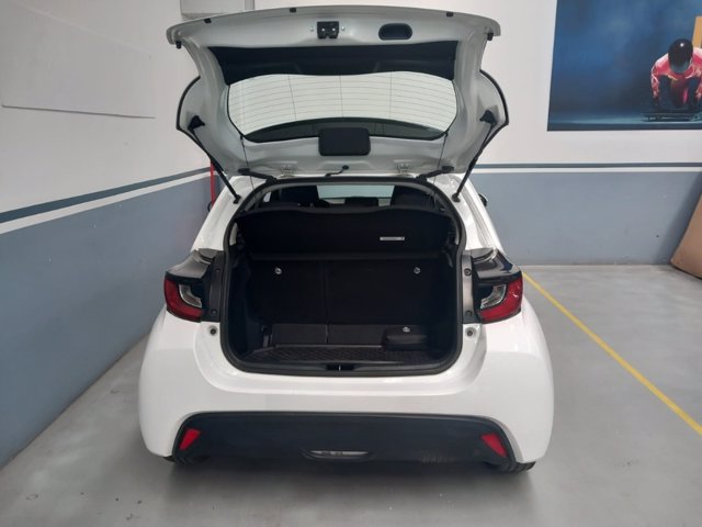 TOYOTA Yaris 1.5 Hybrid 5 porte Active