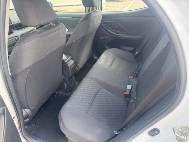 TOYOTA Yaris 1.5h active