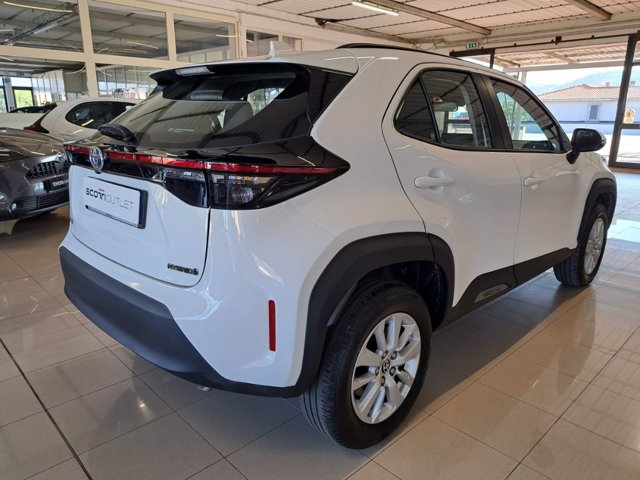 TOYOTA Yaris Cross 1.5 Hybrid 5p. E-CVT Active