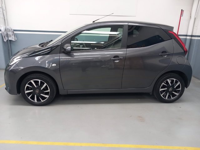 TOYOTA Aygo 5p 1.0 x-play 72cv