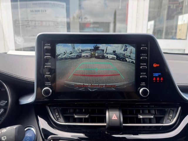TOYOTA C-HR 1.8 Hybrid E-CVT Trend