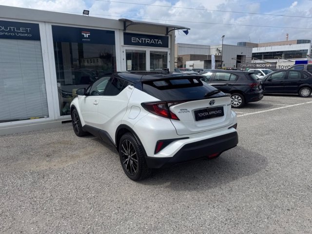 TOYOTA C-HR 1.8 Hybrid E-CVT Trend