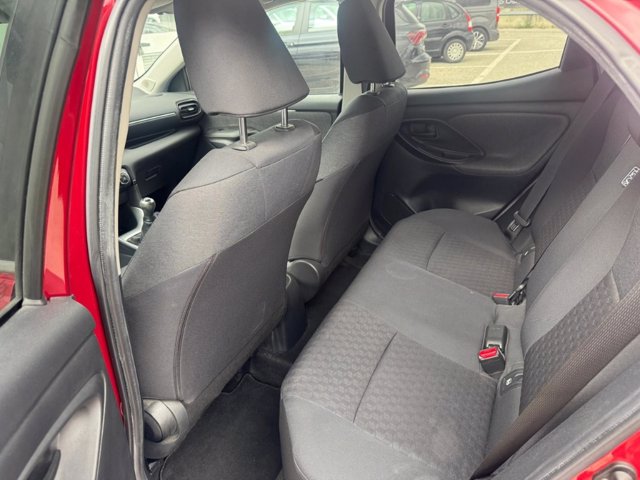 TOYOTA Yaris 1.0 dynamic