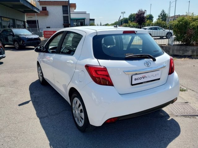 TOYOTA Yaris 5p 1.0 active