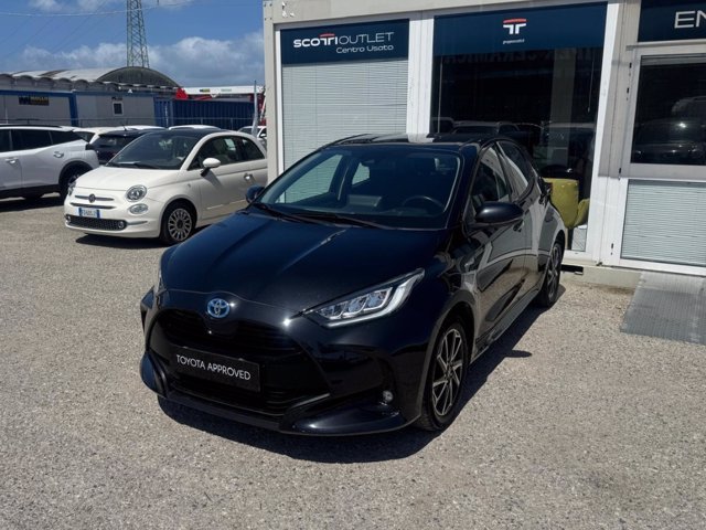 TOYOTA Yaris 1.5h trend
