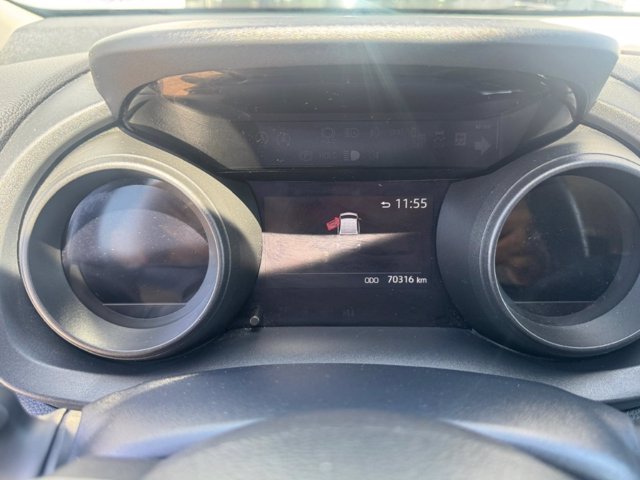 TOYOTA Yaris 1.5h trend