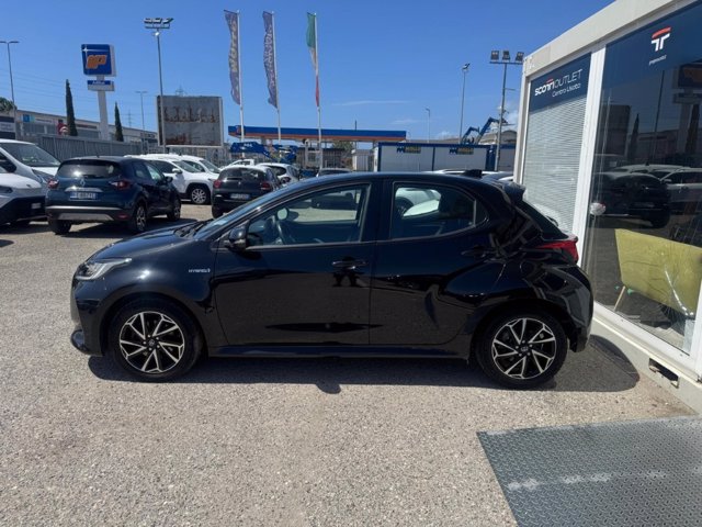 TOYOTA Yaris 1.5h trend