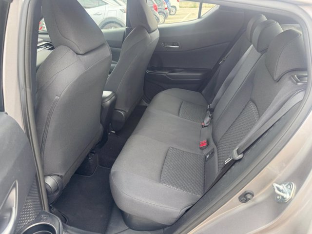 TOYOTA C-hr 1.8h business e-cvt