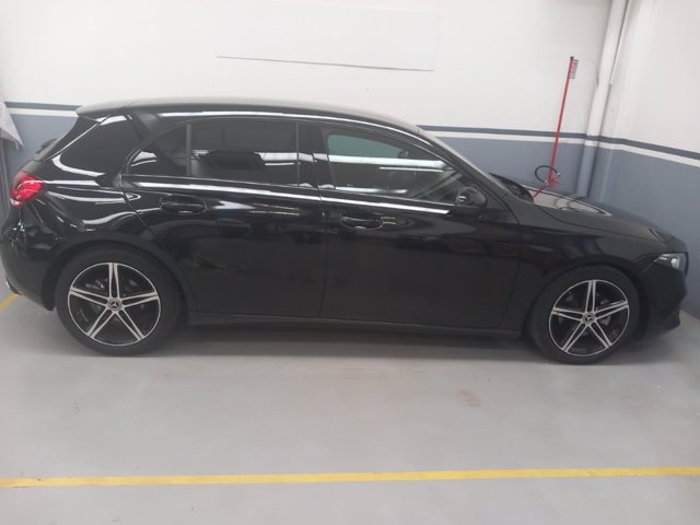 MERCEDES A 180 d sport auto